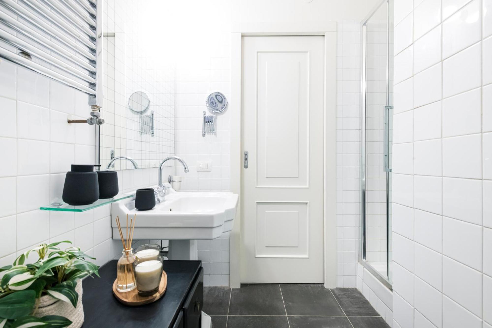 Apartment Lovely On The Navigli River By Easylife *